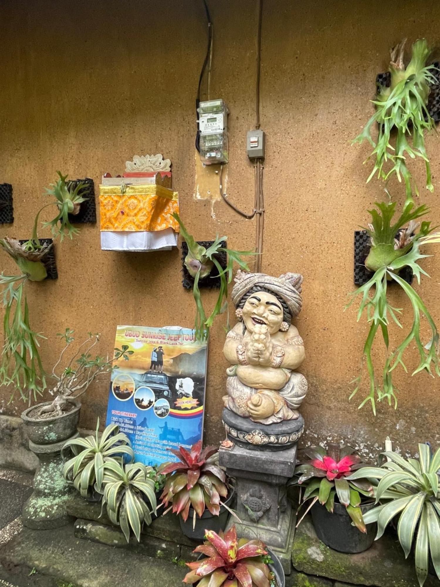 Suntari Homestay Ubud  Exterior photo